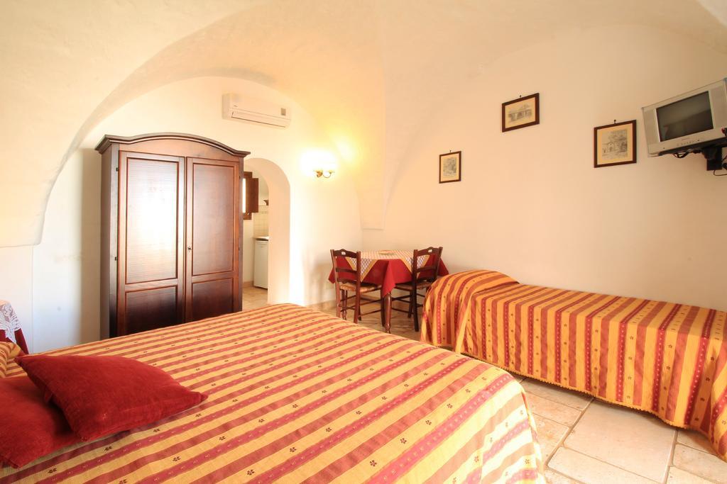 Masseria Brancati Hotel ออสตูนี ภายนอก รูปภาพ