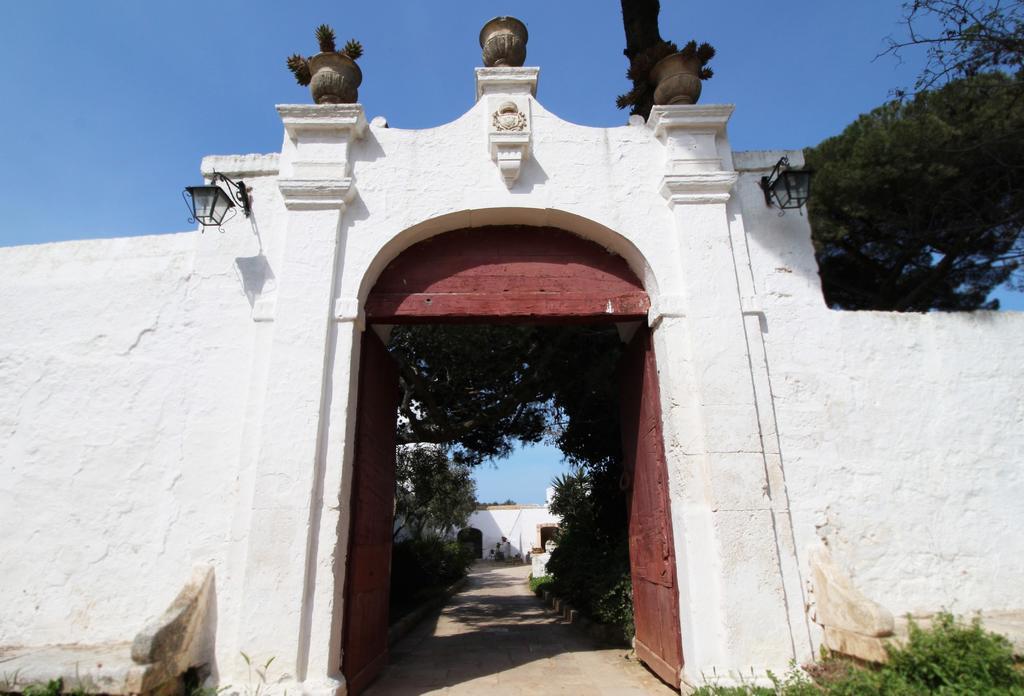 Masseria Brancati Hotel ออสตูนี ภายนอก รูปภาพ